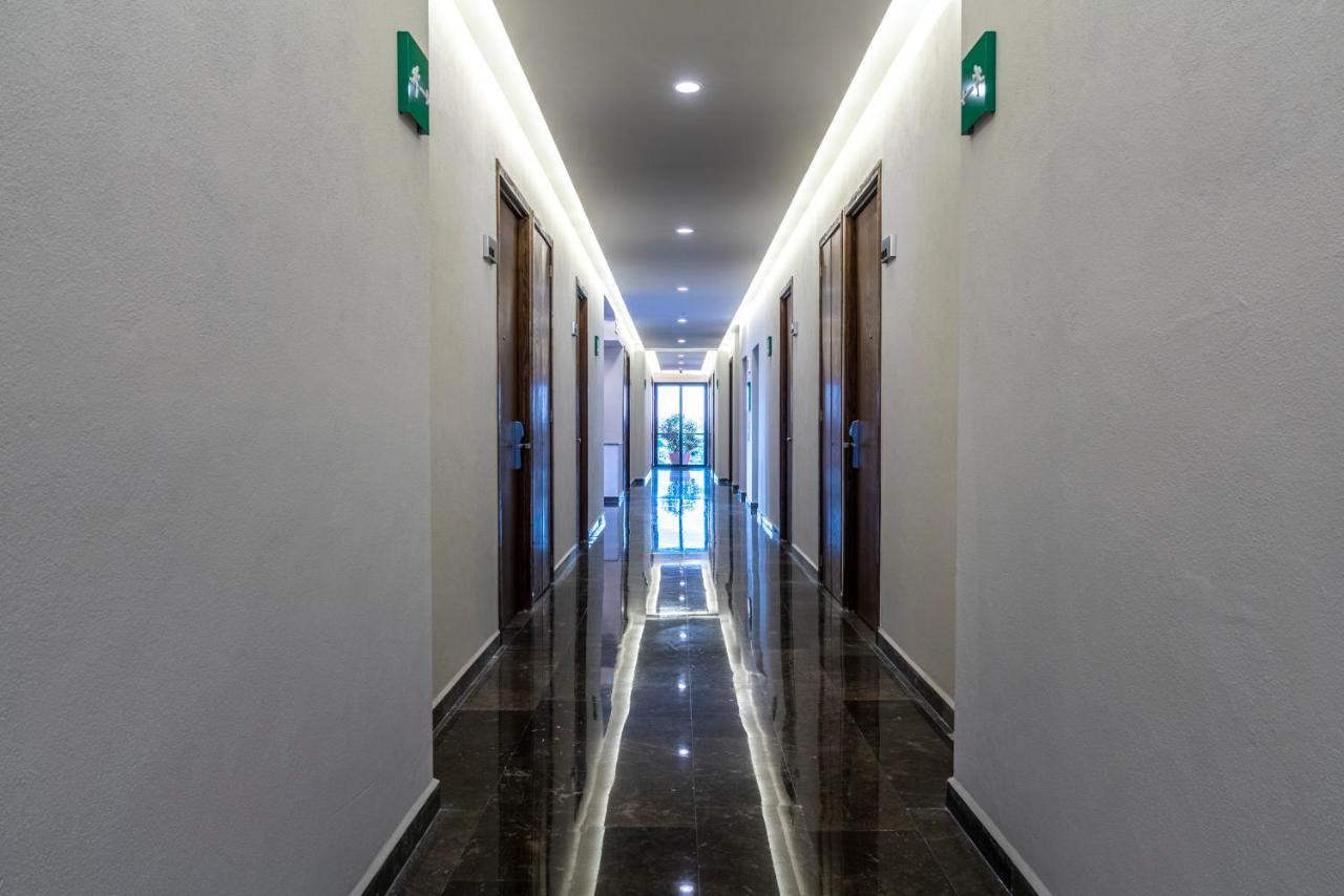 Gumont Guadalajara Lopez Mateos - Minerva Hotel Exterior foto